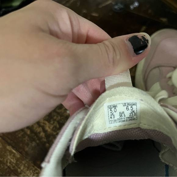 Vans ultra range - Picture 3 of 3